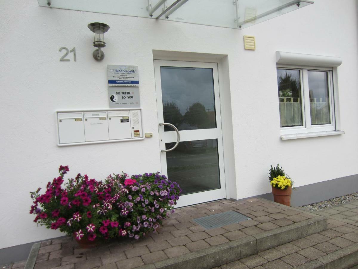 Christine Oparaugo - Privatzimmer Mit Bad Leutkirch im Allgäu Buitenkant foto